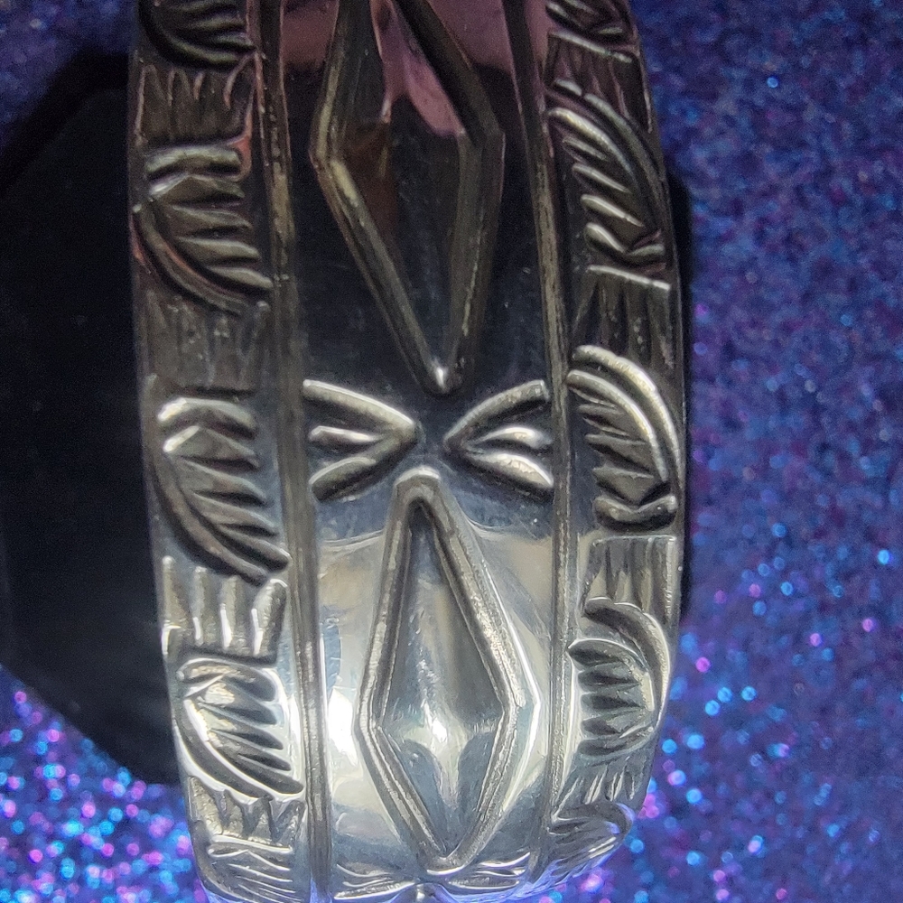 UNISEX STERLING SILVER NAVAJO CUFF BRACELET. SIGNED. PRE-OWNED $106.